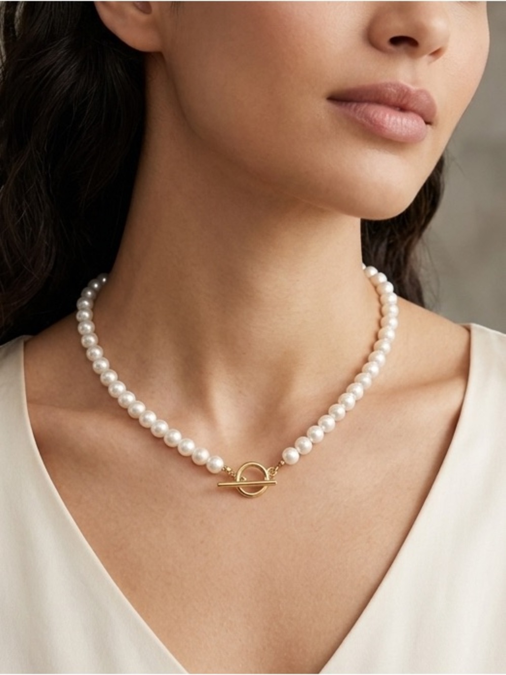 New. Gorgeous pearl necklace. Classy look!
